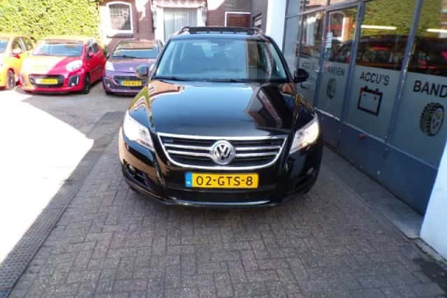 Volkswagen Tiguan (2008) thumbnail 4