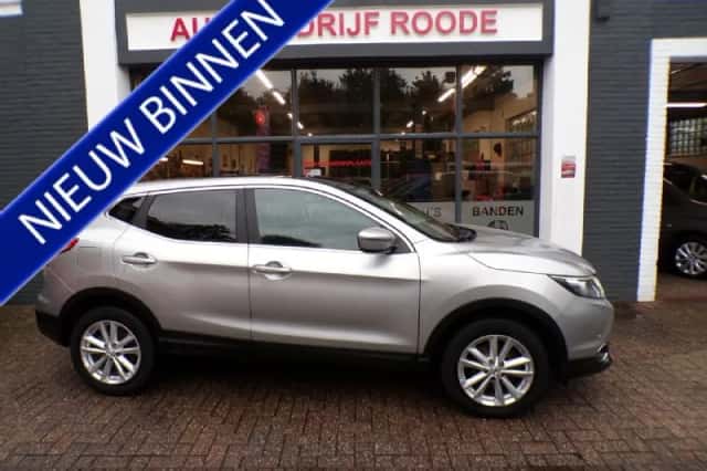 Nissan Qashqai (2015) thumbnail 1