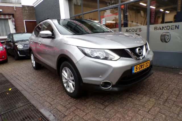 Nissan Qashqai (2015) thumbnail 2