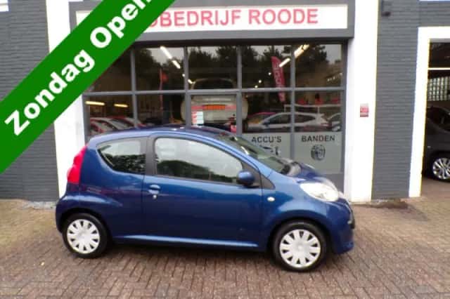 Peugeot 107 (2006) thumbnail 1
