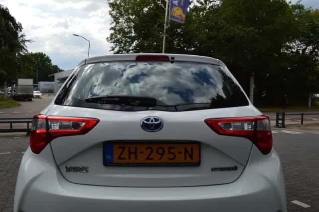 Toyota Yaris (2019) thumbnail 5