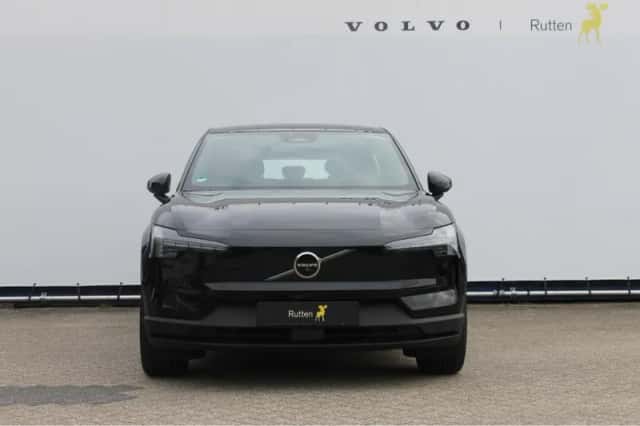 Volvo EX30 (2024) thumbnail 6