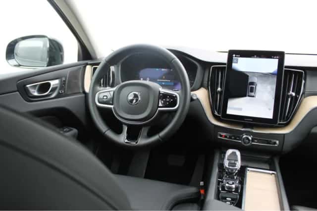 Volvo XC60 (2026) thumbnail 4