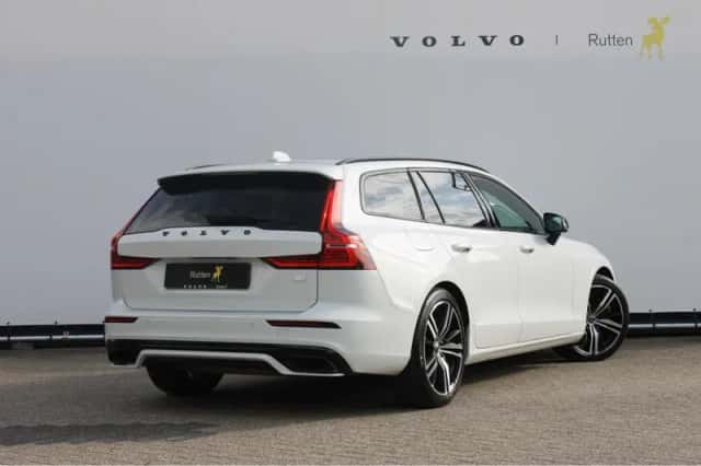 Volvo V60 (2021) thumbnail 6