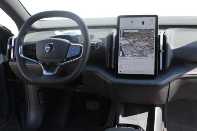 Volvo EX30 (2026) thumbnail 2