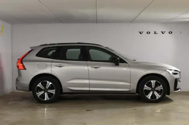 Volvo XC60 (2024) thumbnail 5