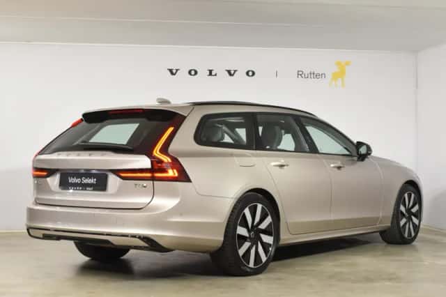Volvo V90 (2025) thumbnail 4