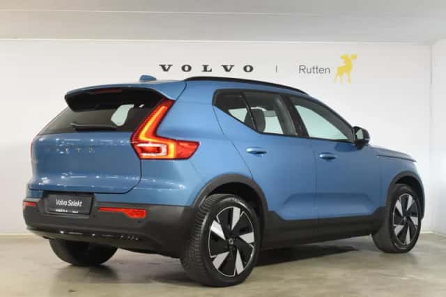 Volvo EX40 (2025) thumbnail 3