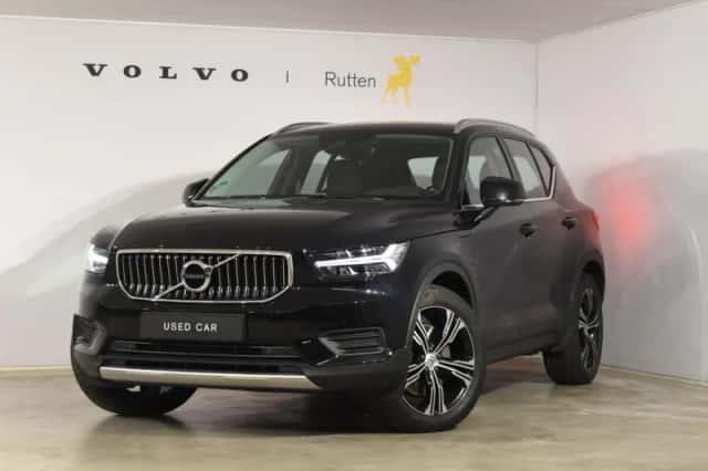 Volvo XC40 (2021) thumbnail 2