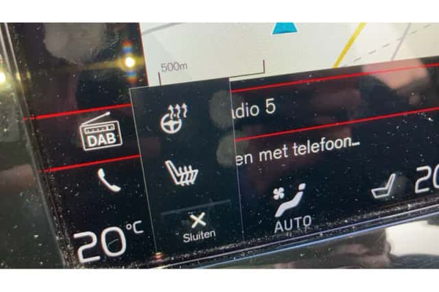 Volvo XC40 (2021) thumbnail 6