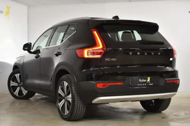Volvo XC40 (2023) thumbnail 5