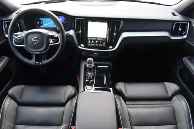 Volvo V60 (2026) thumbnail 3