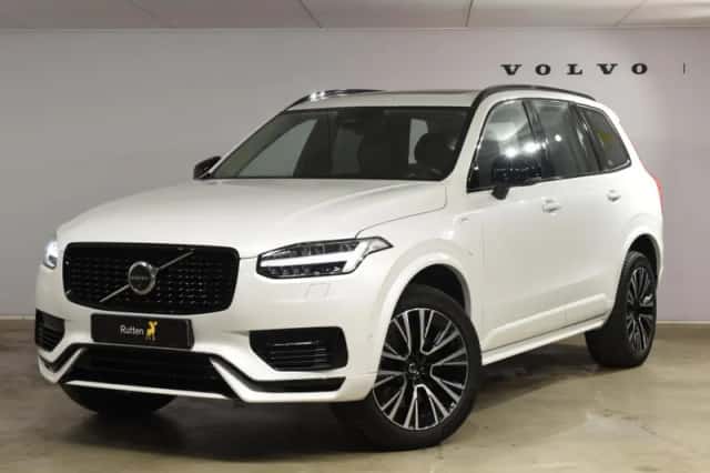 Volvo XC90 (2024) thumbnail 3