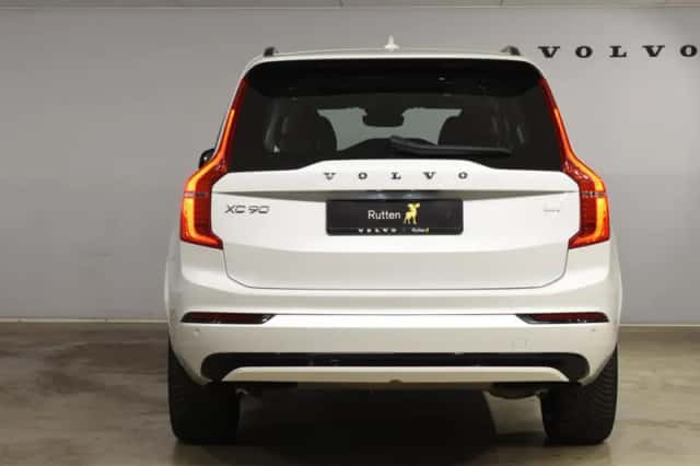 Volvo XC90 (2024) thumbnail 6