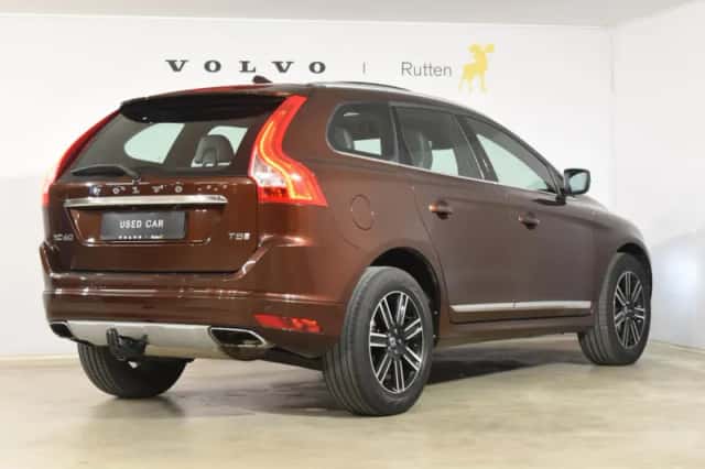 Volvo XC60 (2017) thumbnail 4