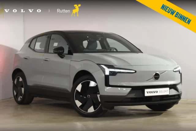 Volvo EX30 (2025) thumbnail 1