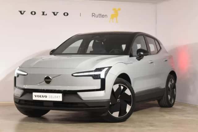 Volvo EX30 (2025) thumbnail 2