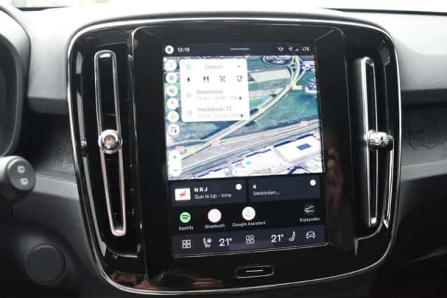 Volvo EX40 (2026) thumbnail 6