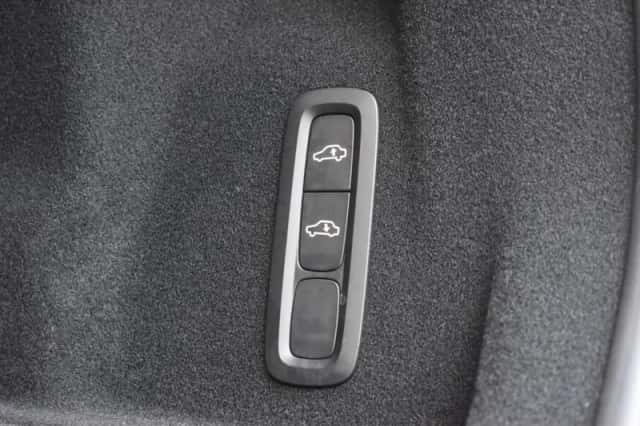 Volvo XC60 (2024) thumbnail 4