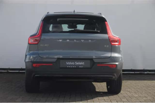 Volvo XC40 (2023) thumbnail 6