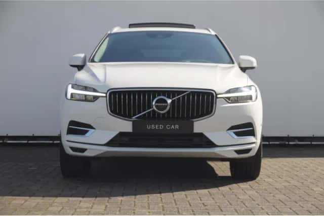 Volvo XC60 (2021) thumbnail 2