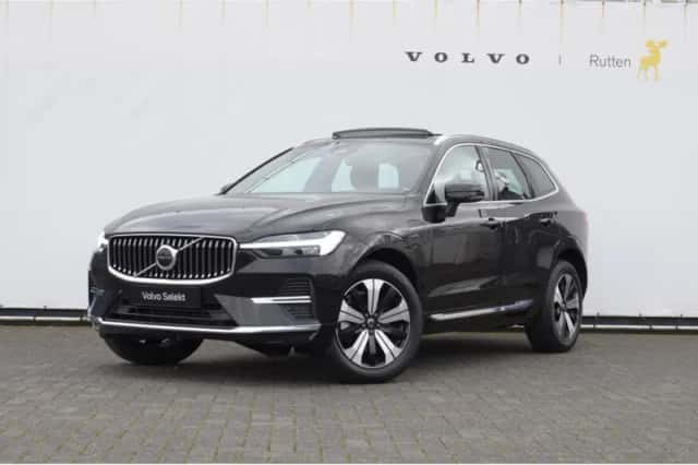 Volvo XC60 (2023) thumbnail 2