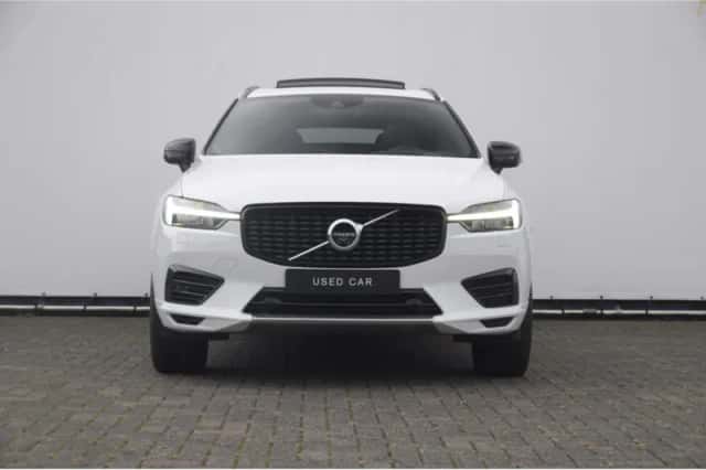 Volvo XC60 (2021) thumbnail 2