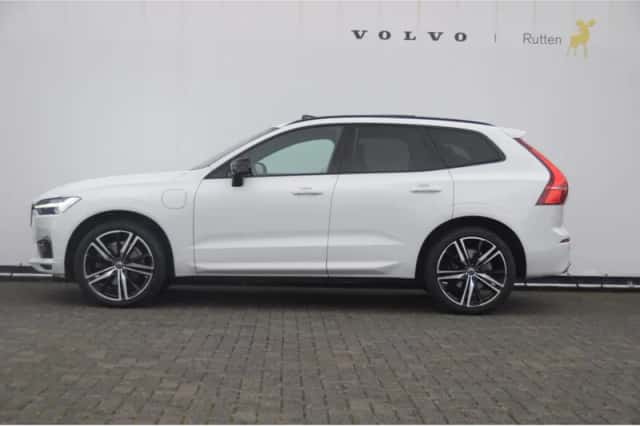 Volvo XC60 (2021) thumbnail 4