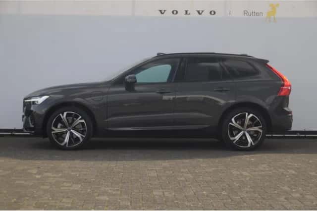 Volvo XC60 (2024) thumbnail 4