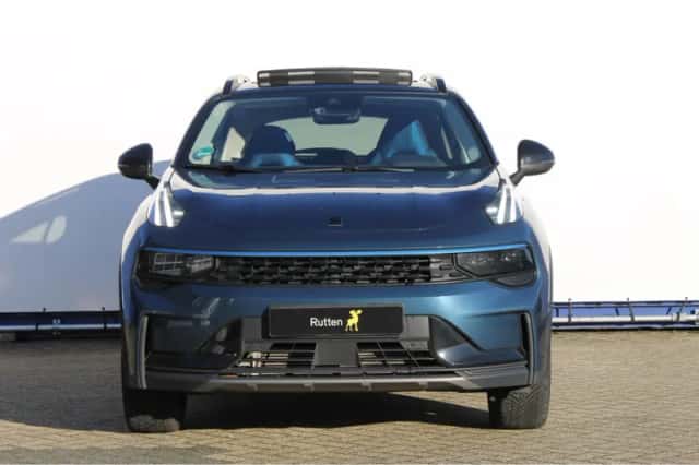 Lynk & Co 01 (2022) thumbnail 2