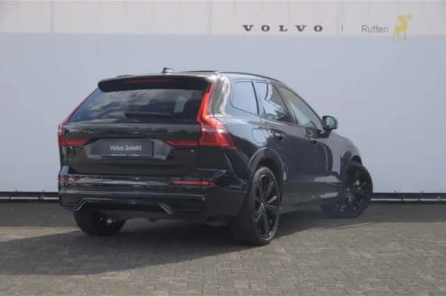 Volvo XC60 (2024) thumbnail 5