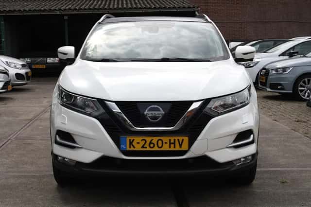 Nissan Qashqai (2018) thumbnail 3