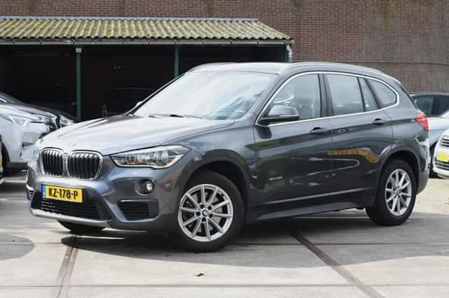 BMW X1 (2017) thumbnail 1