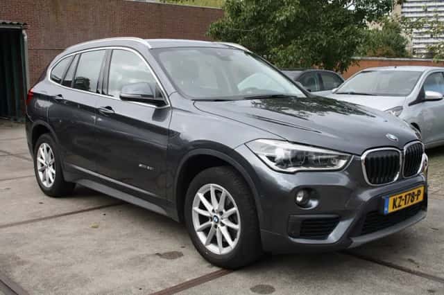BMW X1 (2017) thumbnail 2