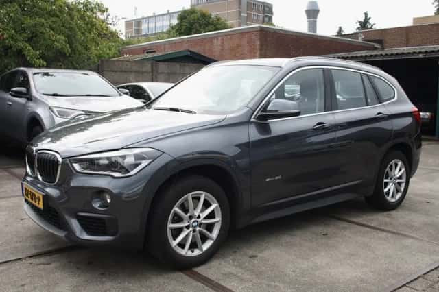 BMW X1 (2017) thumbnail 4