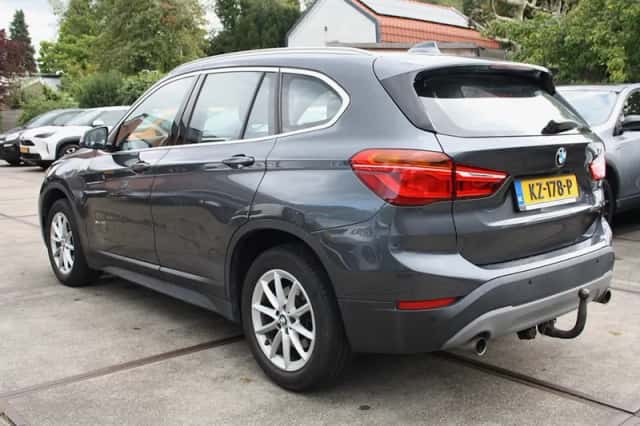 BMW X1 (2017) thumbnail 5
