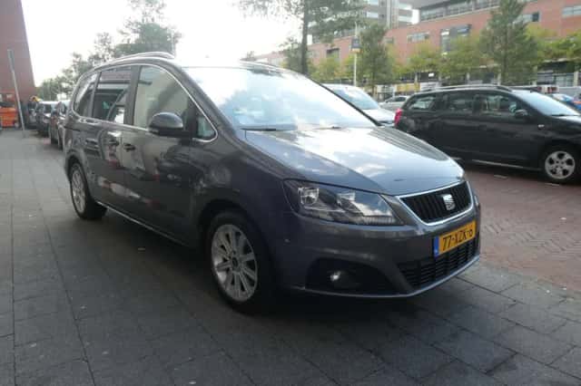 SEAT Alhambra (2012) thumbnail 2