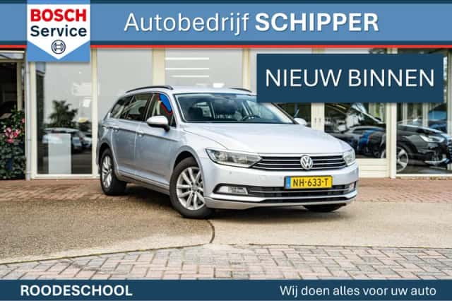 Volkswagen Passat (2017) thumbnail 1