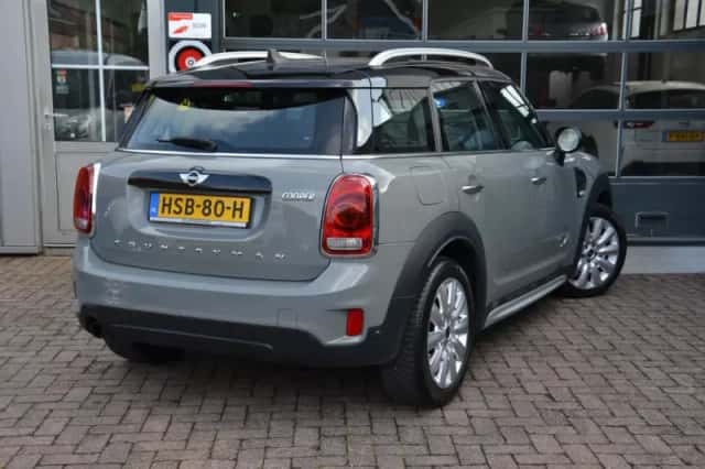 MINI Countryman (2017) thumbnail 4