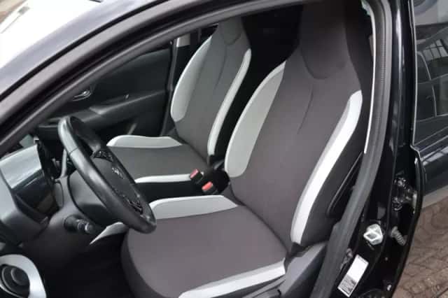 Toyota Aygo (2016) thumbnail 5