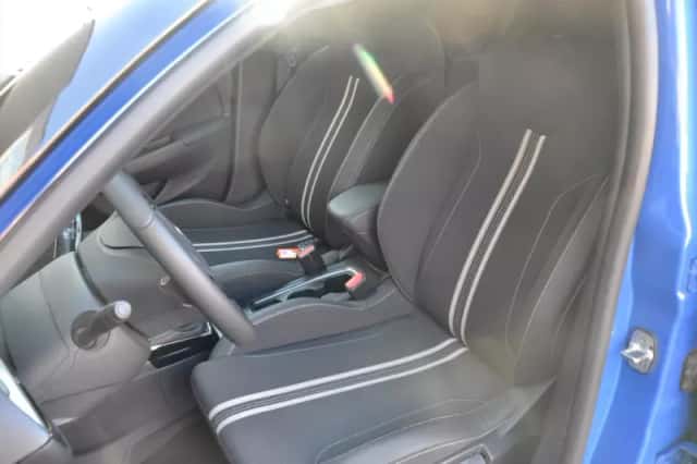 Opel Corsa (2024) thumbnail 5