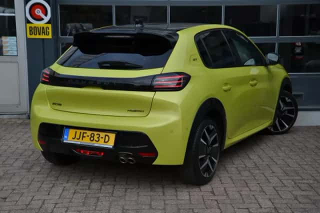 Peugeot 208 (2024) thumbnail 3