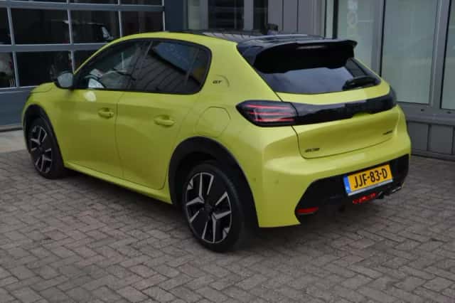 Peugeot 208 (2024) thumbnail 5