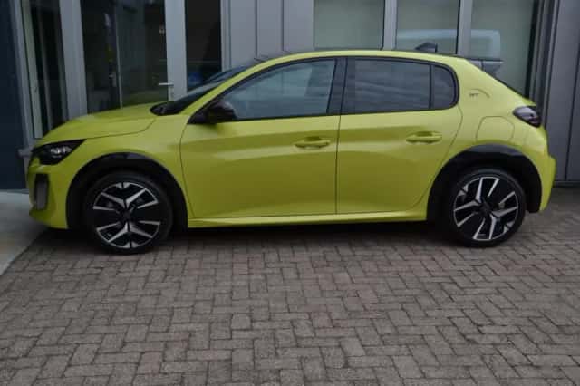 Peugeot 208 (2024) thumbnail 6