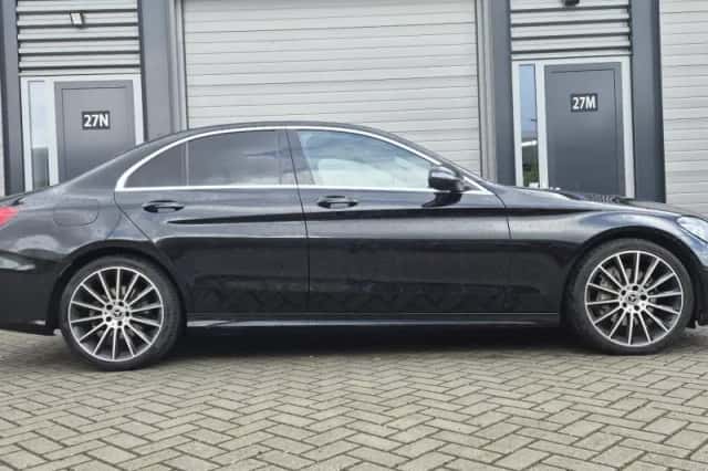Mercedes-Benz C-Klasse (2020) thumbnail 2
