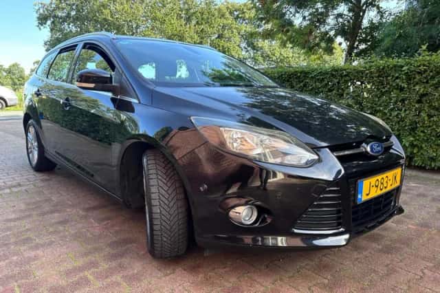 Ford Focus (2012) thumbnail 4