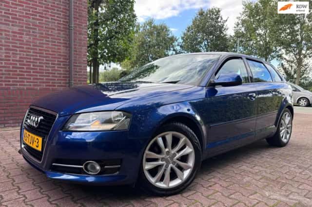 Audi A3 (2012) thumbnail 1