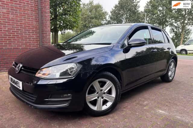 Volkswagen Golf (2013) thumbnail 1