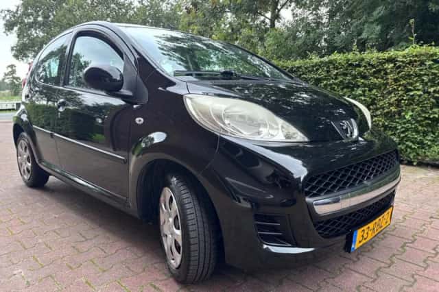 Peugeot 107 (2011) thumbnail 4