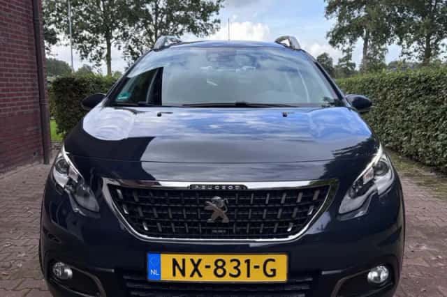 Peugeot 2008 (2017) thumbnail 6